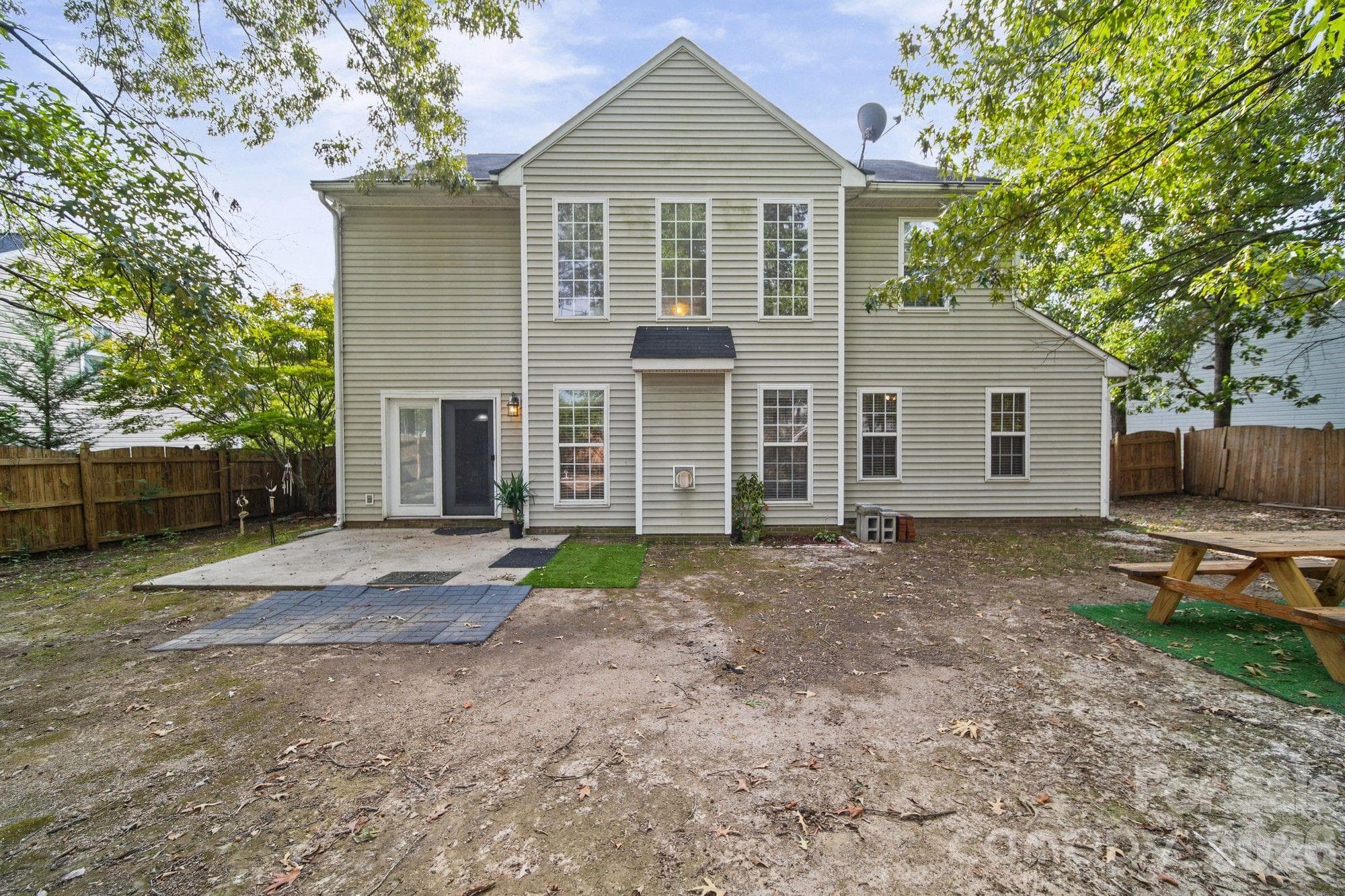 Single Family Residence at 1617 Winthrop Lane, Monroe, photo 6 of 39