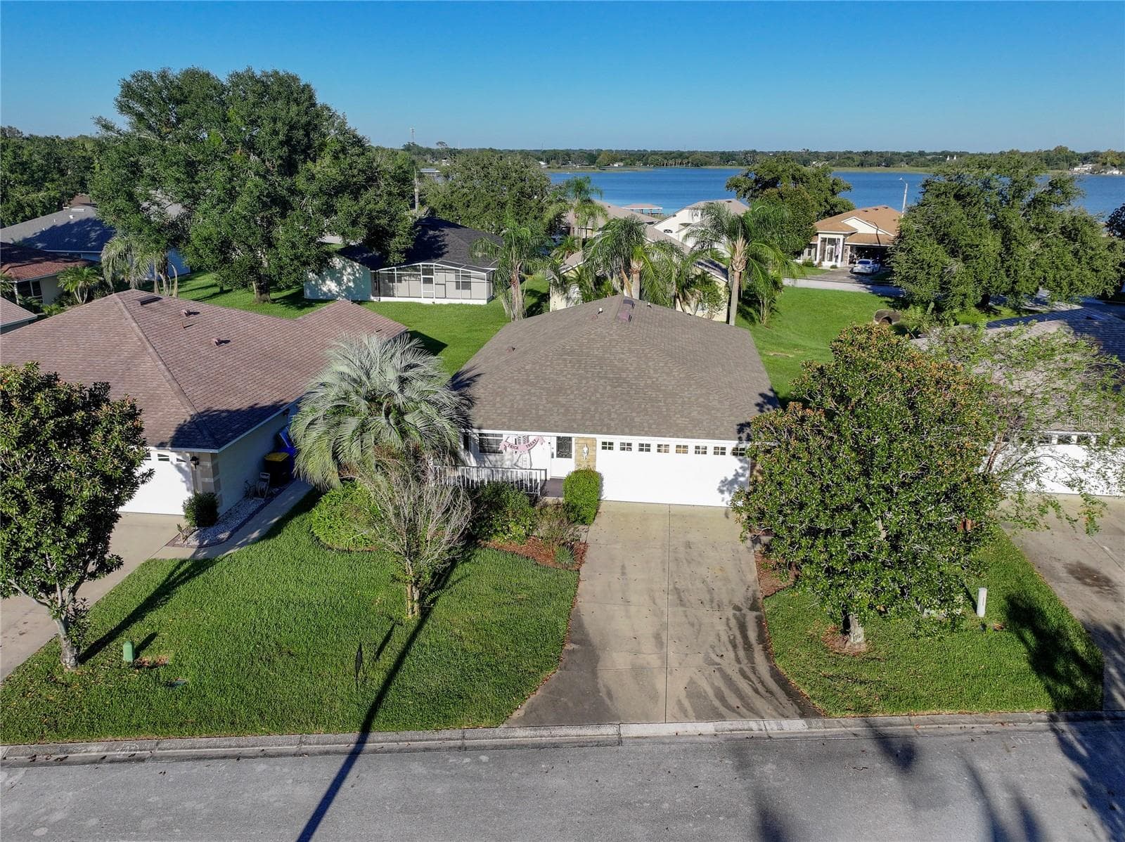 Single Family Residence at 1532 LAKE VILLA DR, TAVARES, photo 8 of 33
