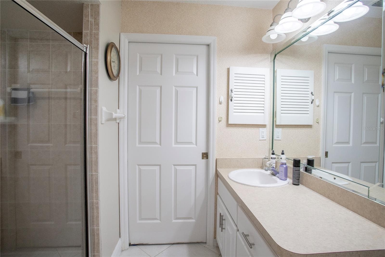 Single Family Residence at 1532 LAKE VILLA DR, TAVARES, photo 21 of 33