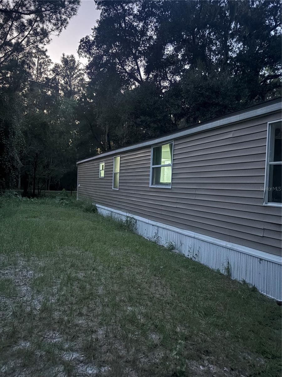Manufactured Home at 1426 CREEKWOOD RUN, LAKELAND, photo 2 of 8