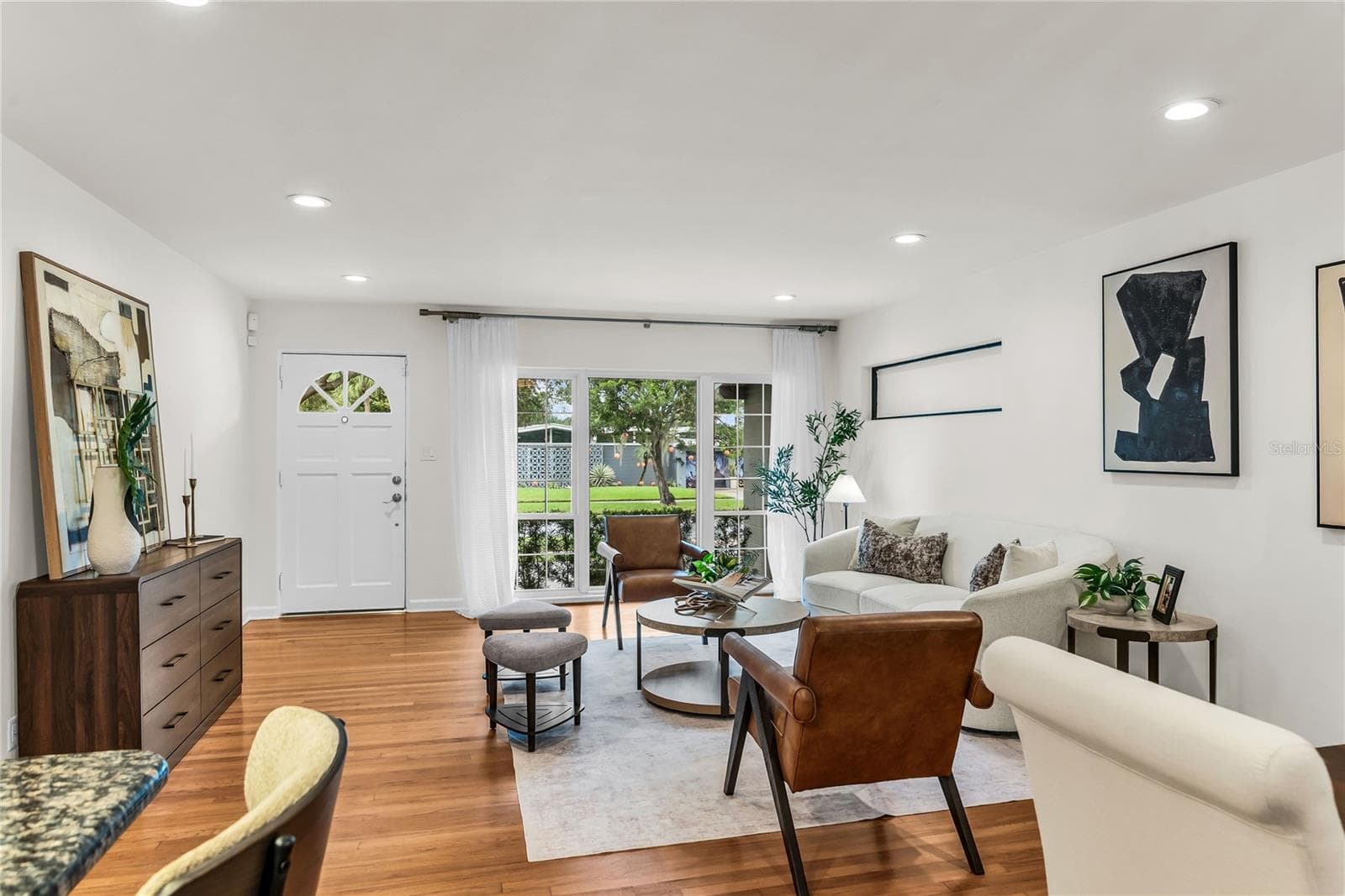 Single Family Residence at 3615 NEPTUNE DR, ORLANDO, photo 5 of 37