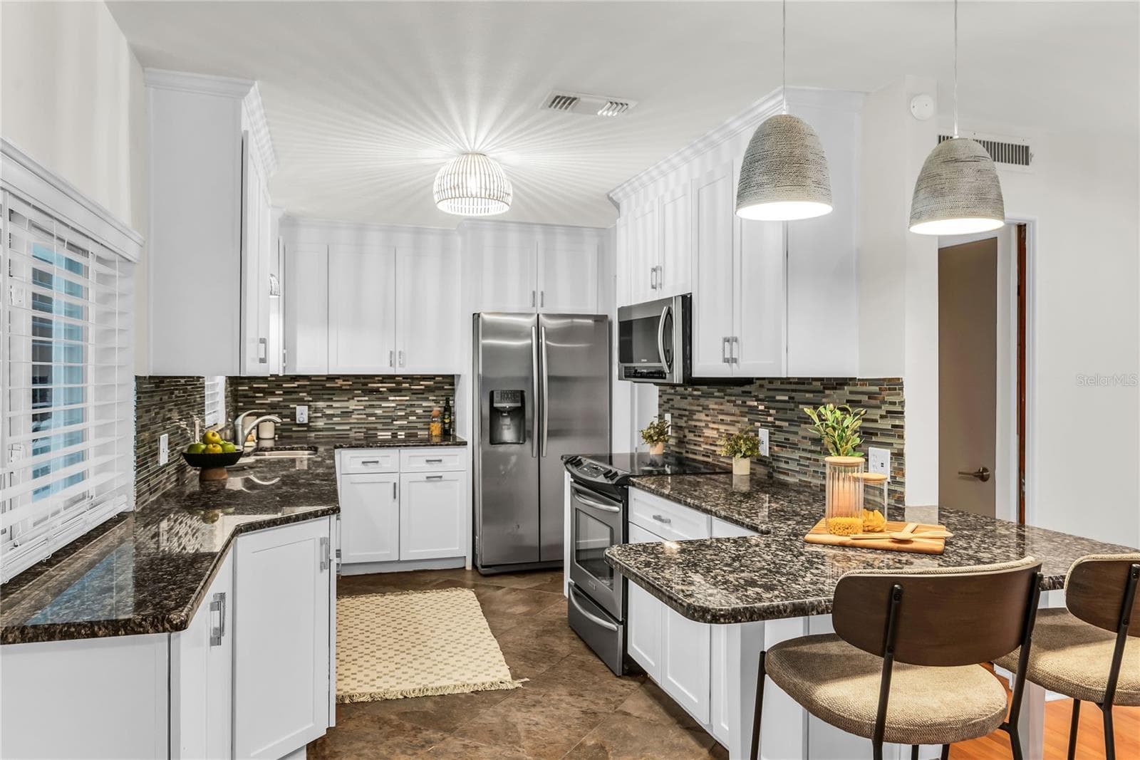 Single Family Residence at 3615 NEPTUNE DR, ORLANDO, photo 11 of 37