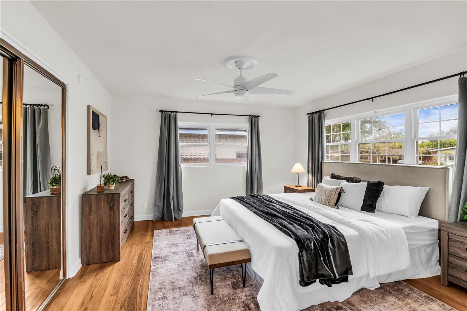 PRIMARY SUITE - 3615 NEPTUNE DR, ORLANDO