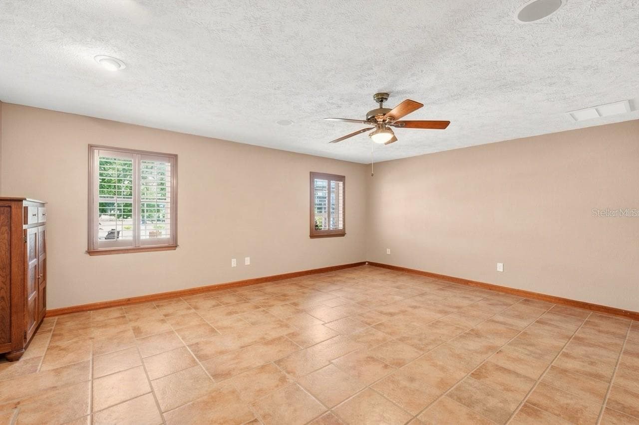 Virtually stage Living room - 8699 SE 12TH CT, OCALA