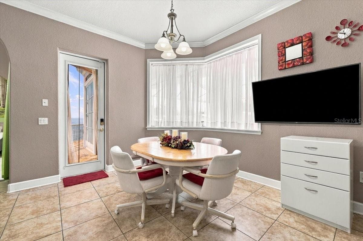 Breakfast Nook - 7380 BENT GRASS DR, WINTER HAVEN