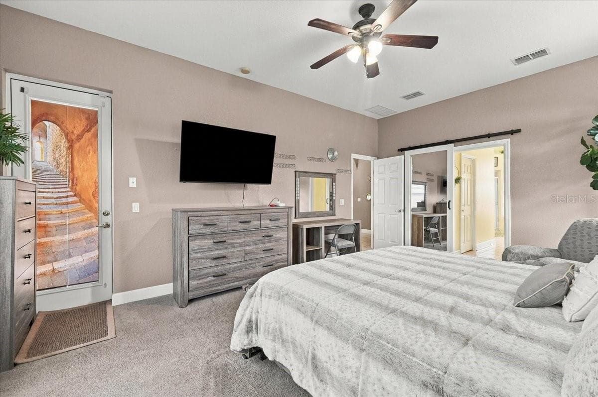 Primary Bedroom - 7380 BENT GRASS DR, WINTER HAVEN