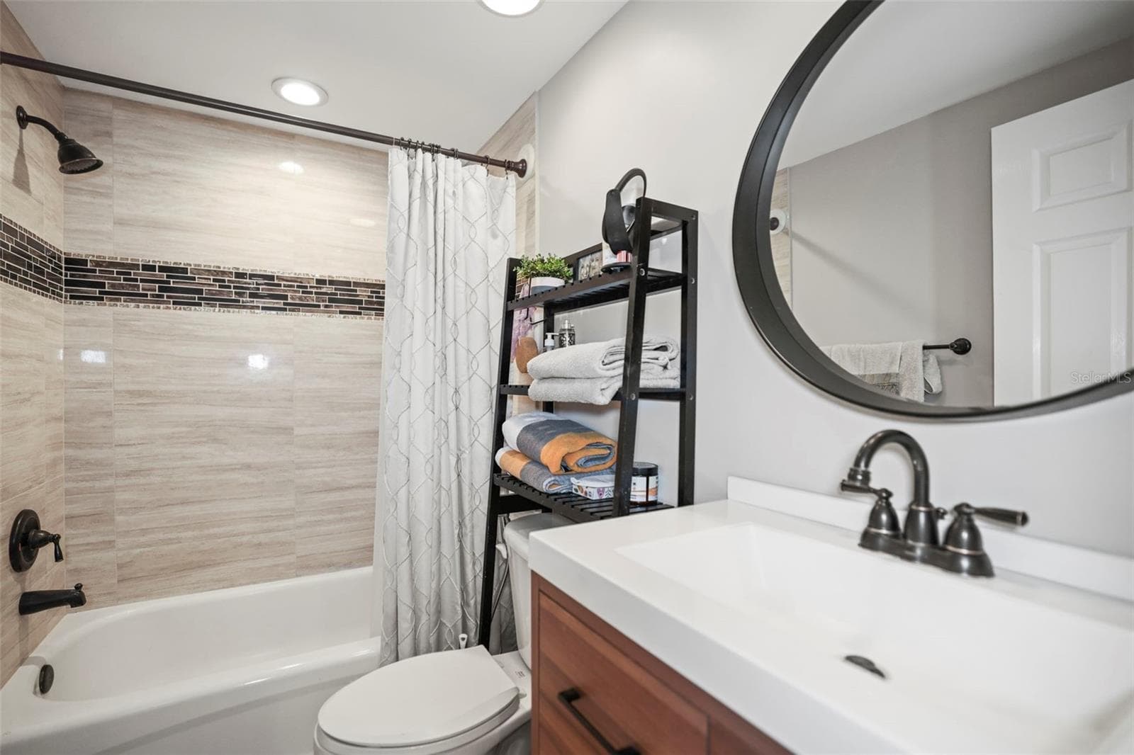 Condominium at 6495 SHORELINE DR #8502, ST PETERSBURG, photo 44 of 66