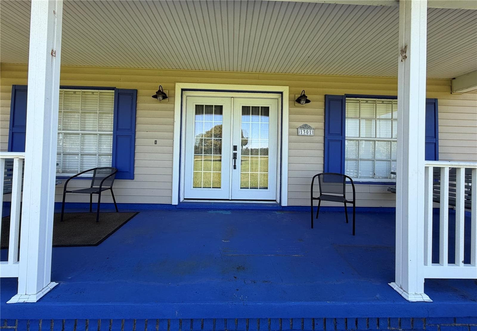 Front Porch - 1301 COLSON RD, PLANT CITY