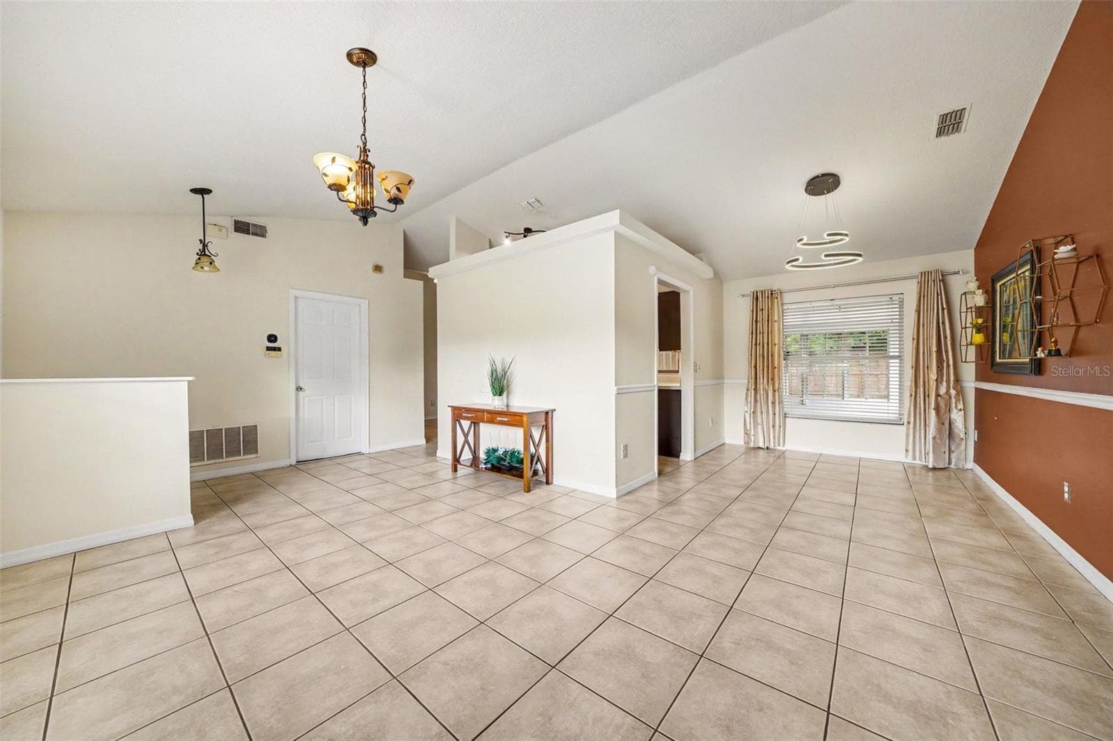 Single Family Residence at 1219 MAYBROOK ST, APOPKA, photo 7 of 33
