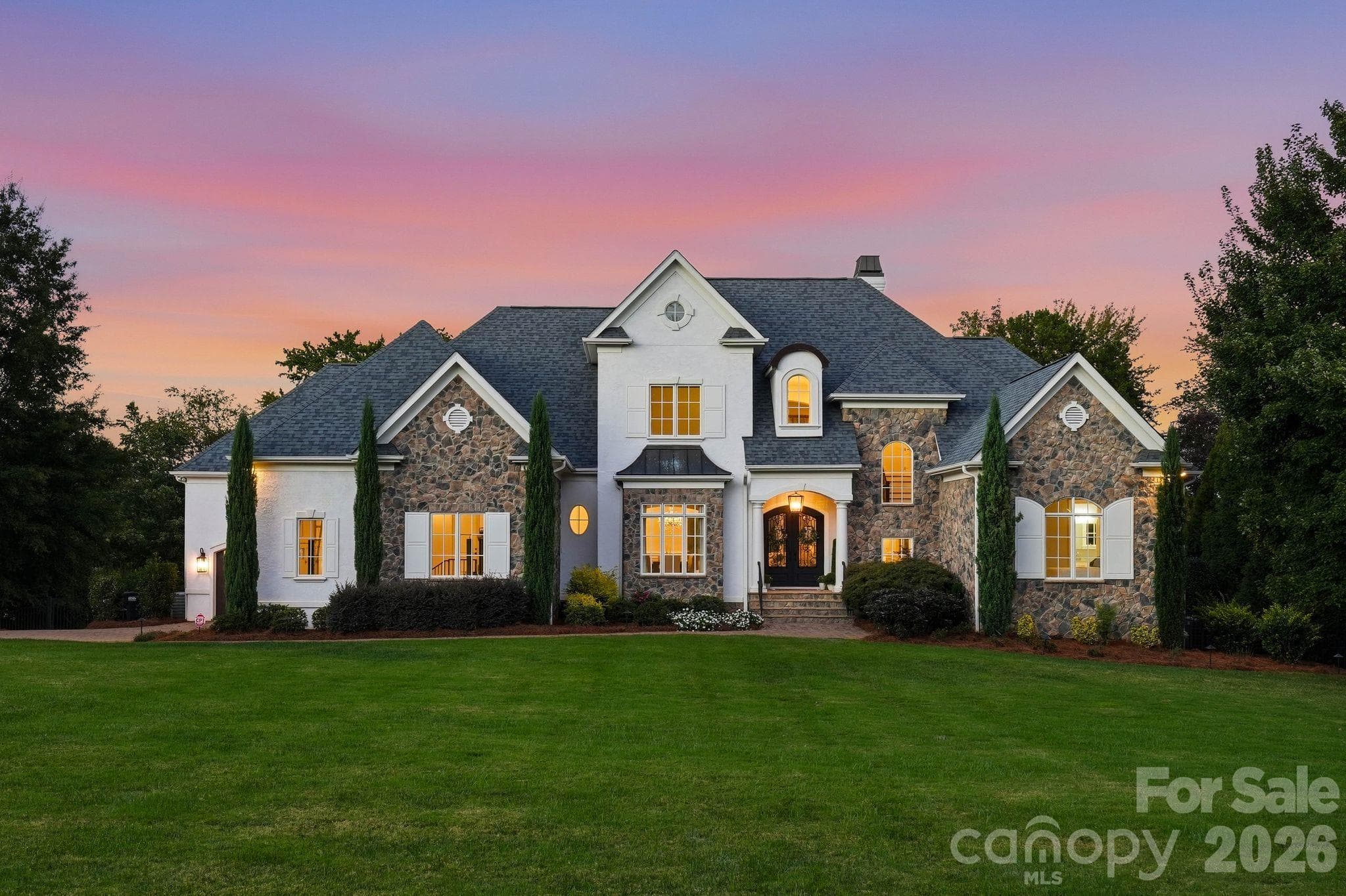 114 Cape Cod Way