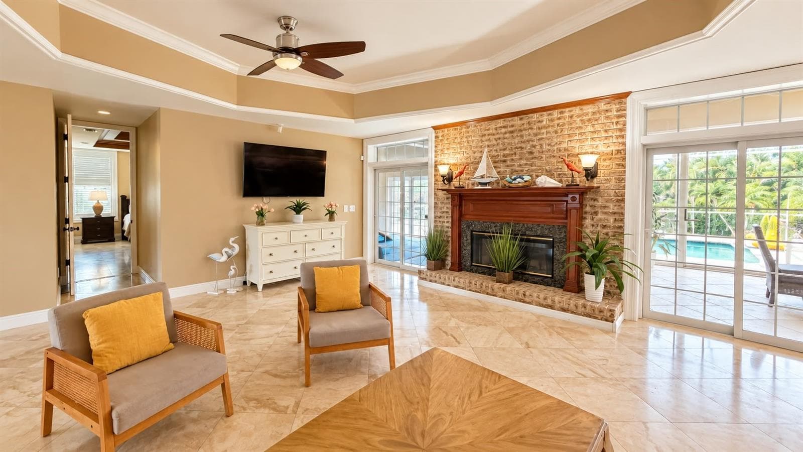Single Family Residence at 14360 MCGREGOR BLVD, FORT MYERS, photo 10 of 44