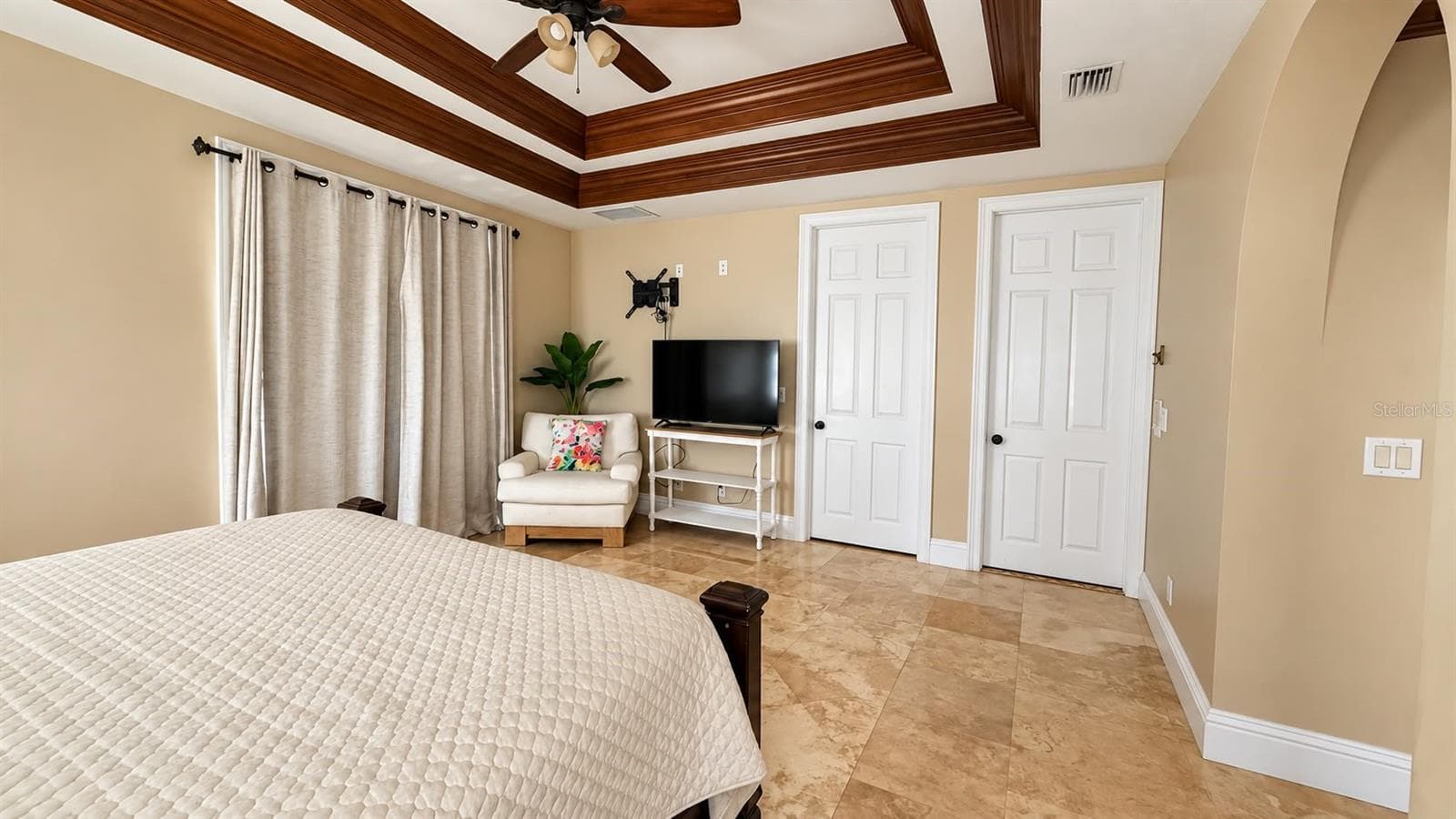 Single Family Residence at 14360 MCGREGOR BLVD, FORT MYERS, photo 12 of 44