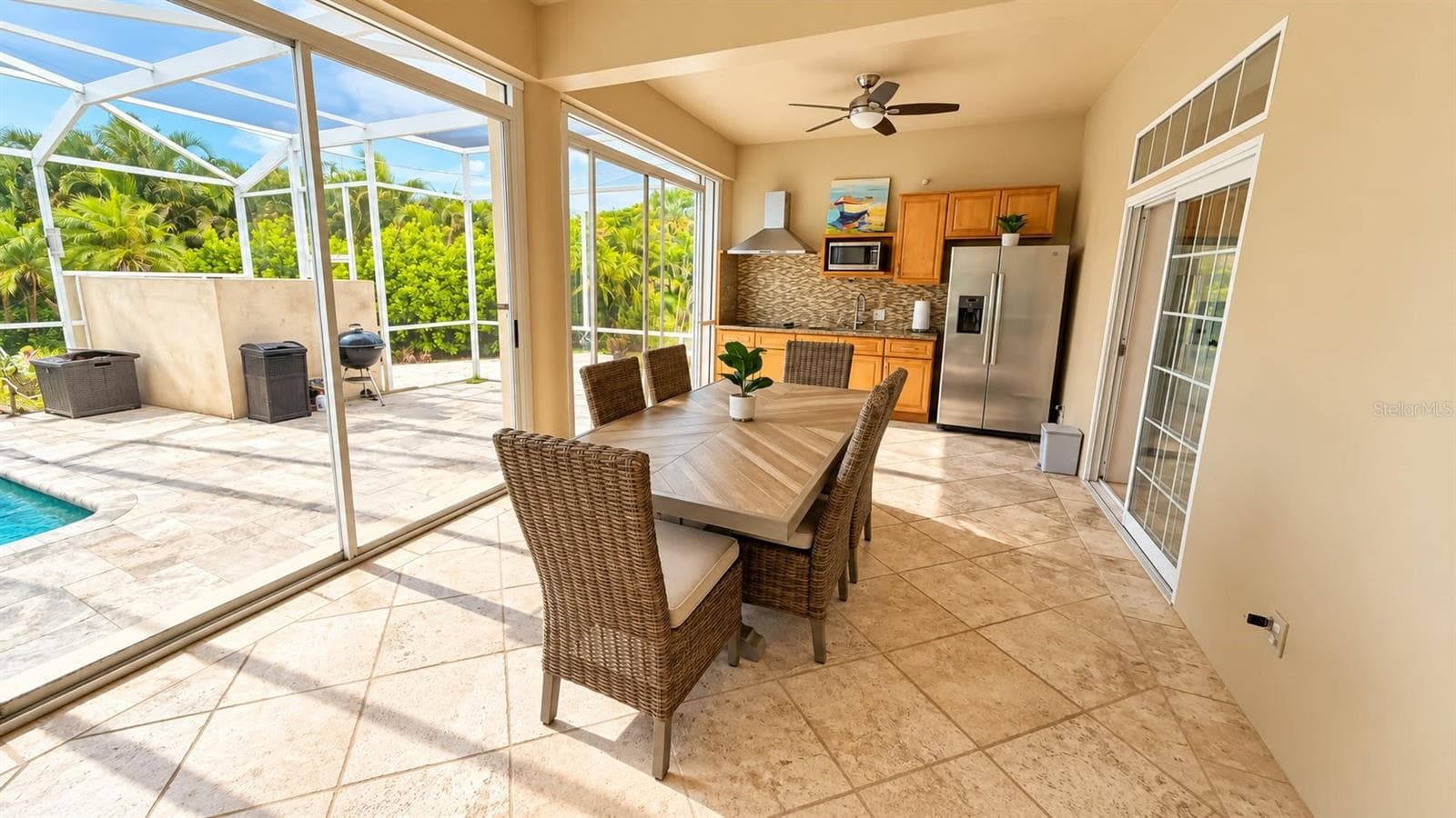 Single Family Residence at 14360 MCGREGOR BLVD, FORT MYERS, photo 31 of 44