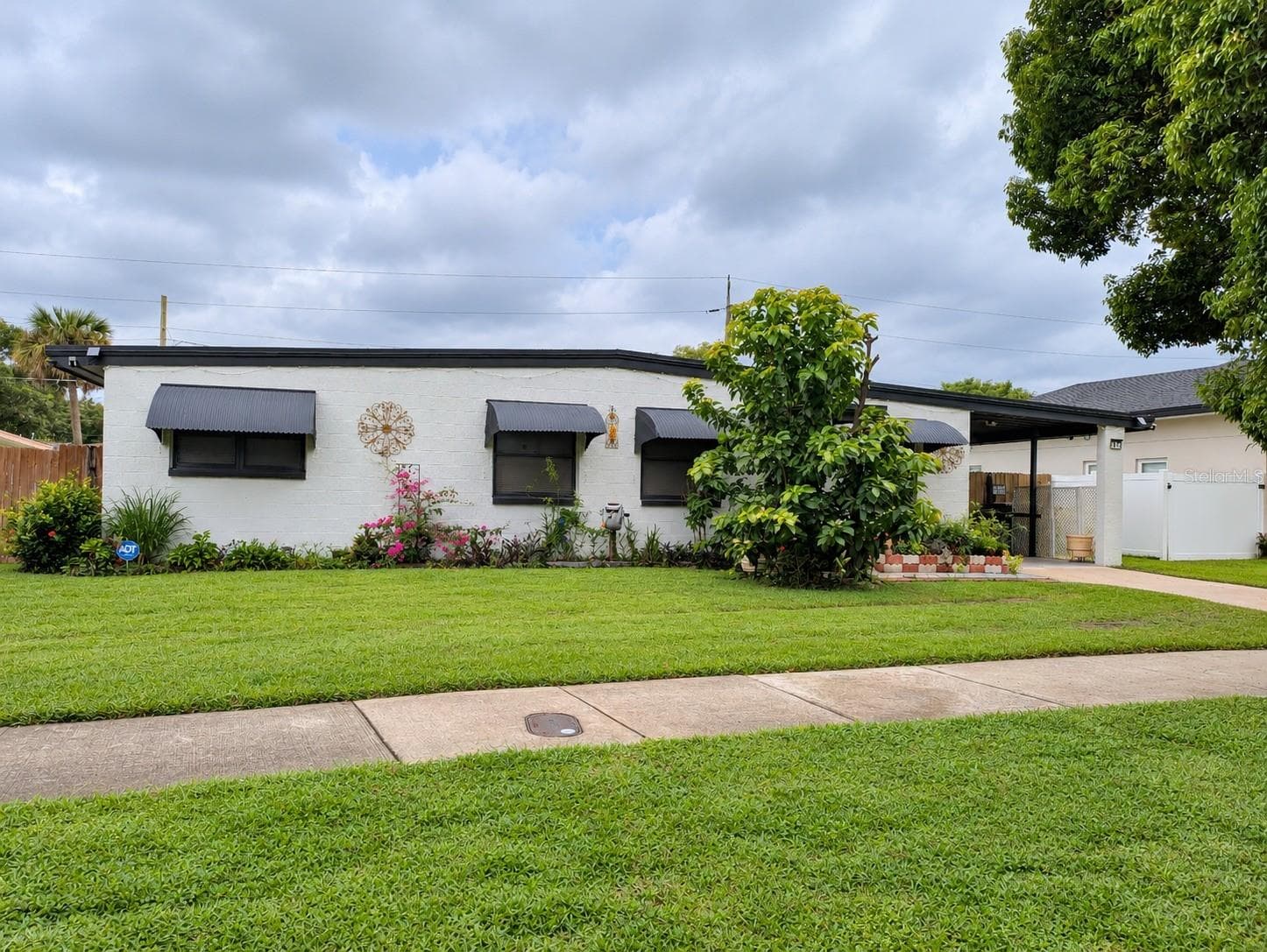 Single Family Residence at 134 VERBENA DR, ORLANDO, photo 2 of 21