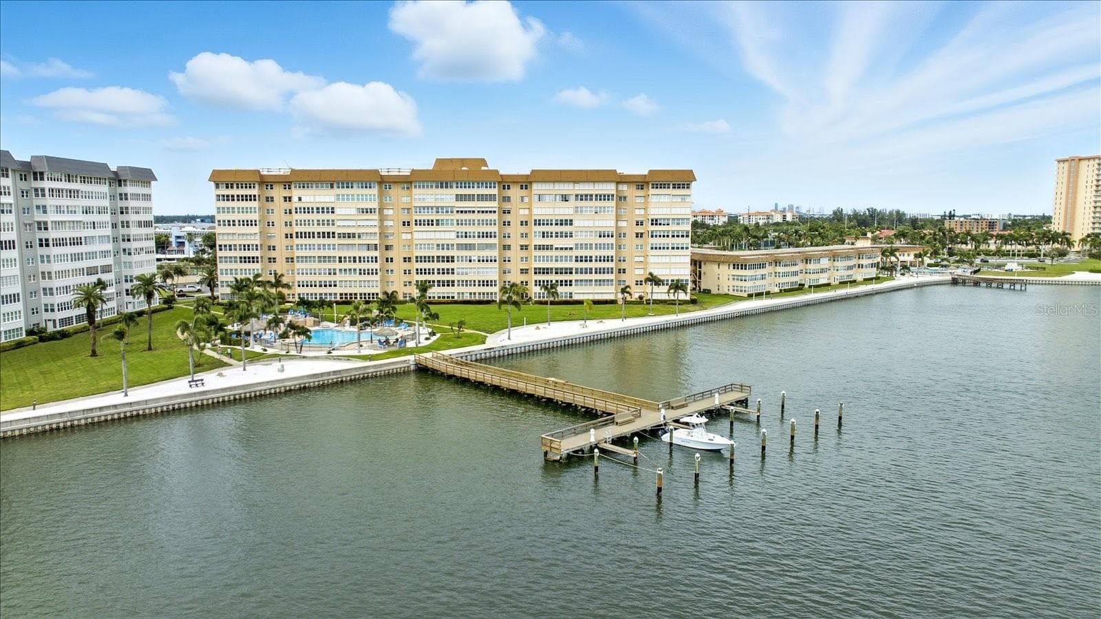 Condominium at 5020 BRITTANY DR S #322, ST PETERSBURG, photo 35 of 45