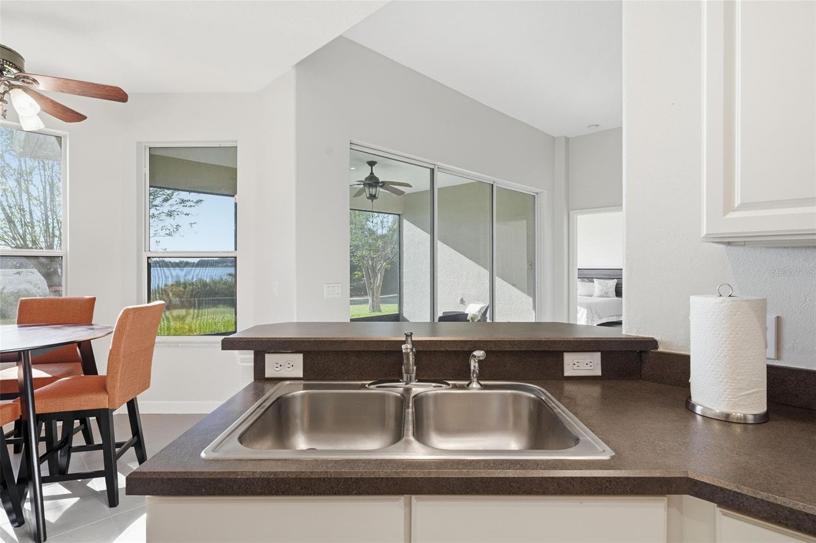 Single Family Residence at 3804 BAYSHORE CIR, TAVARES, photo 15 of 51