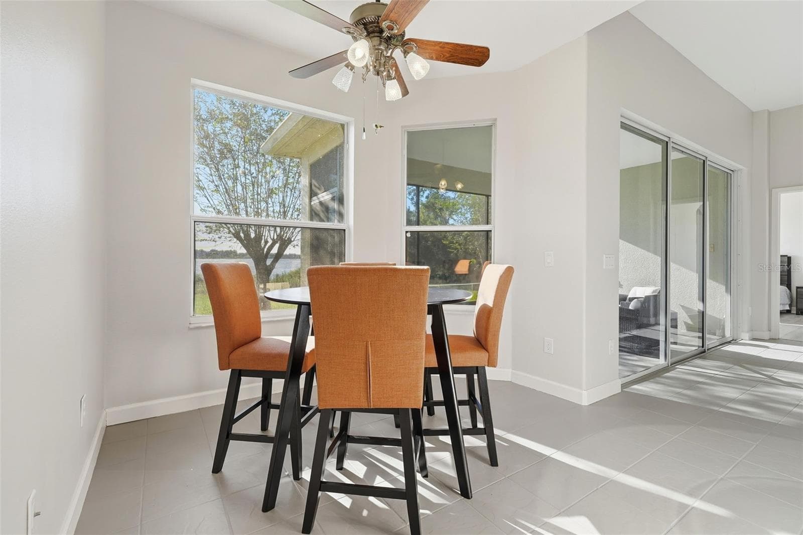 Single Family Residence at 3804 BAYSHORE CIR, TAVARES, photo 17 of 51