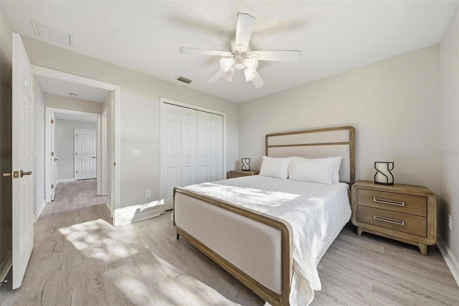 Single Family Residence at 3804 BAYSHORE CIR, TAVARES, photo 27 of 51