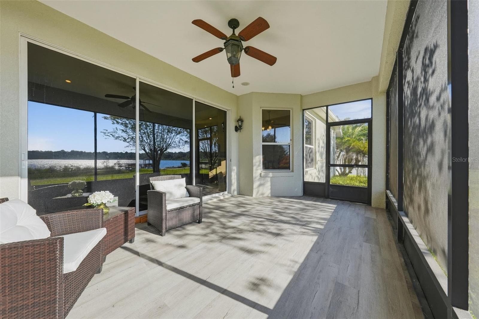 Single Family Residence at 3804 BAYSHORE CIR, TAVARES, photo 37 of 51