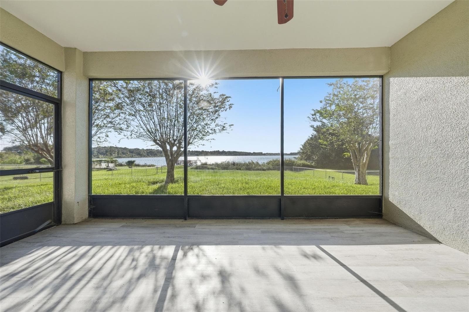 Single Family Residence at 3804 BAYSHORE CIR, TAVARES, photo 38 of 51