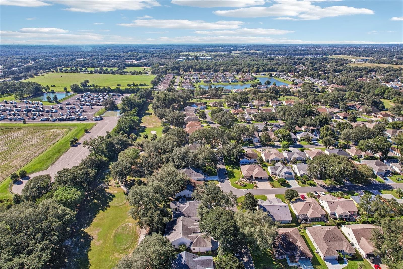 Single Family Residence at 460 LOMA PASEO DR, THE VILLAGES, photo 49 of 55