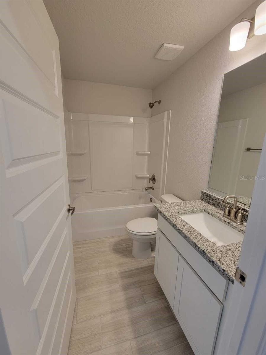 Picture of similar home for illustrative purposes only! Colors and features will vary! - 13192 SW 65TH CIR, OCALA
