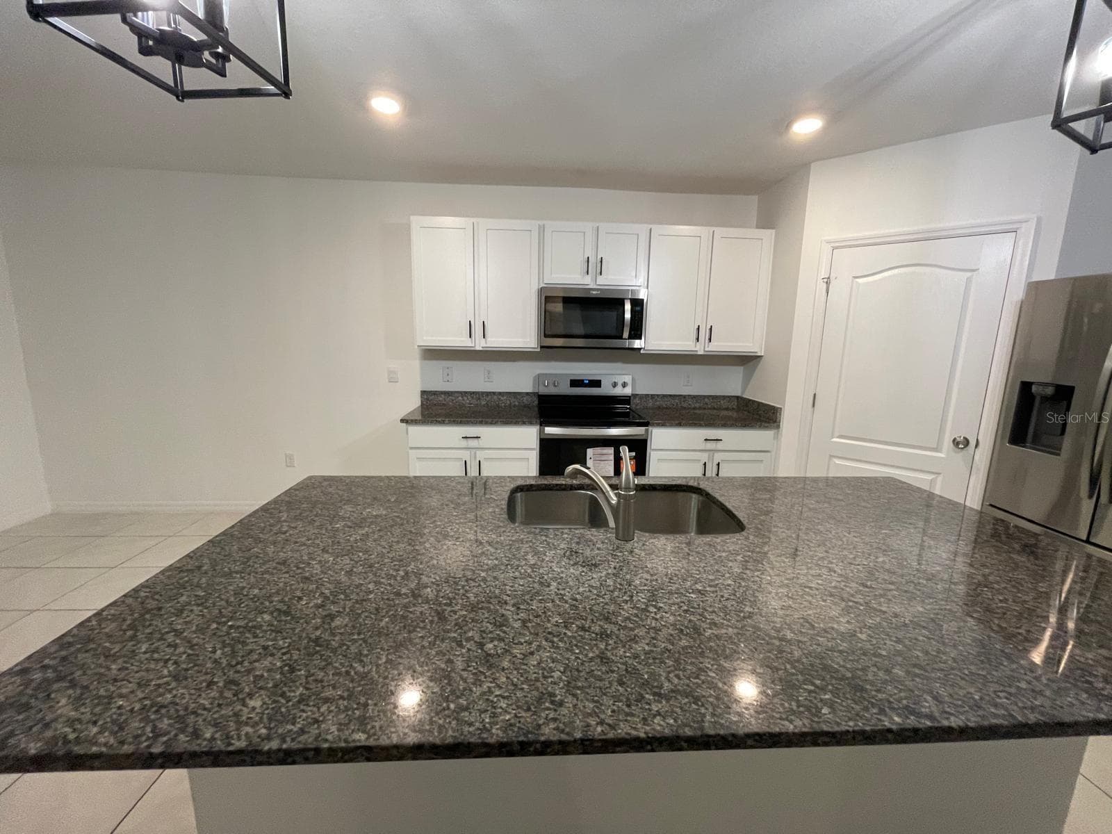 KITCHEN - 1144 AUGUST SKY DR, DELTONA