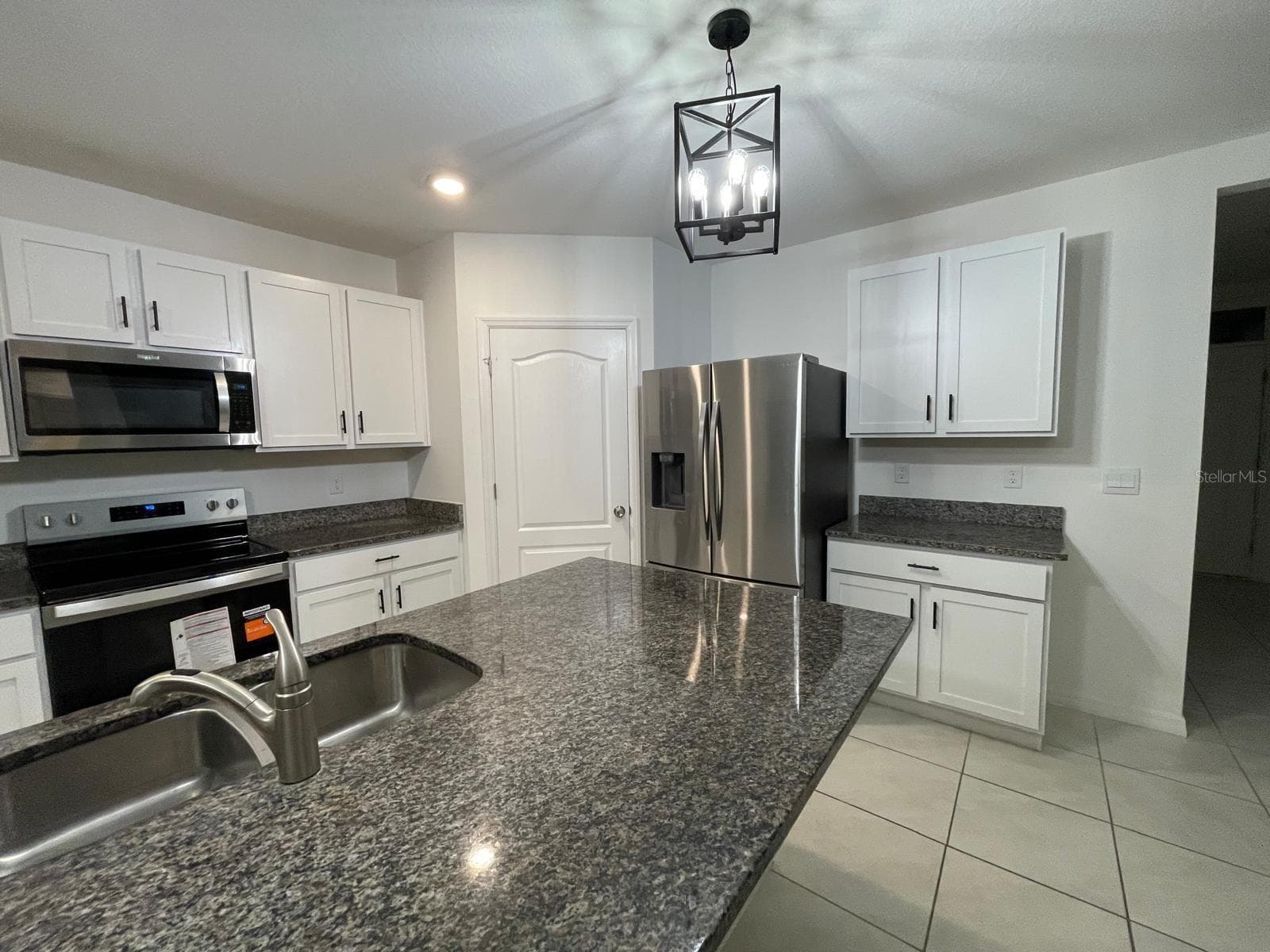 KITCHEN - 1144 AUGUST SKY DR, DELTONA