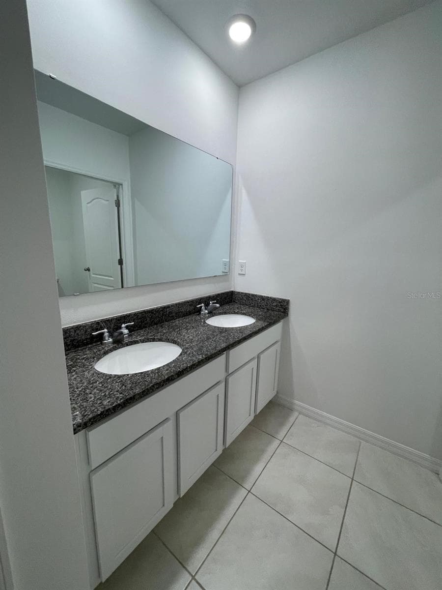 BATHROOM - 1144 AUGUST SKY DR, DELTONA