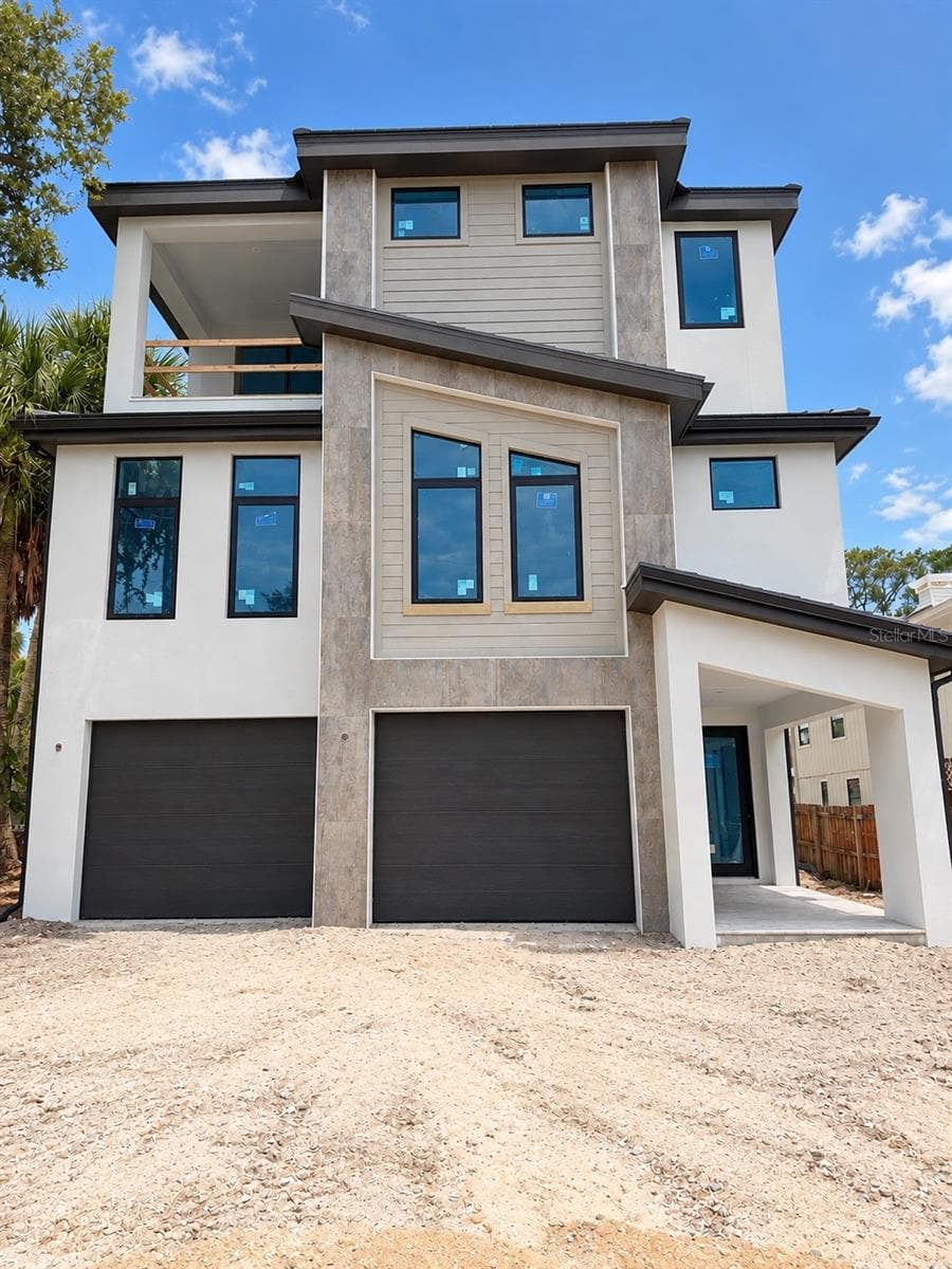 Front Exterior - 4903 COMMONWEALTH DR, SARASOTA