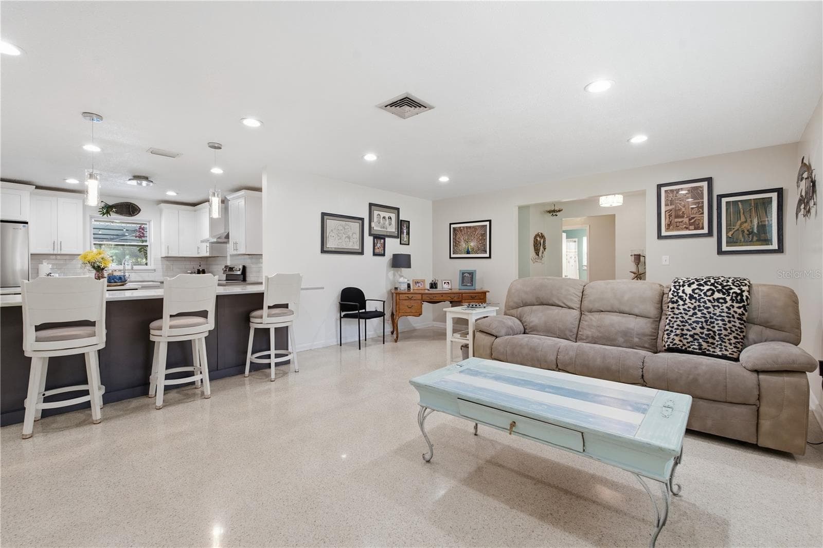 Single Family Residence at 2015 PARK ST N, ST PETERSBURG, photo 7 of 52