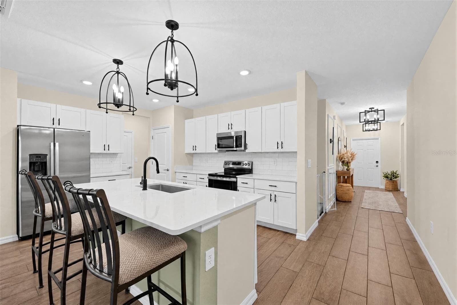 Single Family Residence at 4974 EAGLE ROCK DR, WIMAUMA, photo 14 of 93