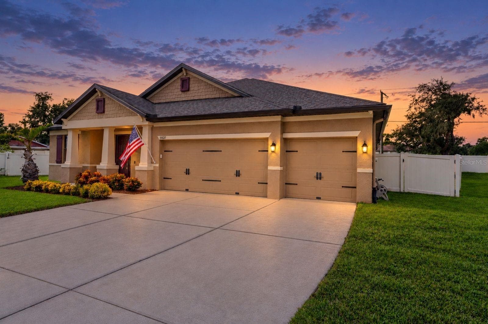 Single Family Residence at 11020 BRAHMAN RANCH CIR, RIVERVIEW, photo 2 of 43