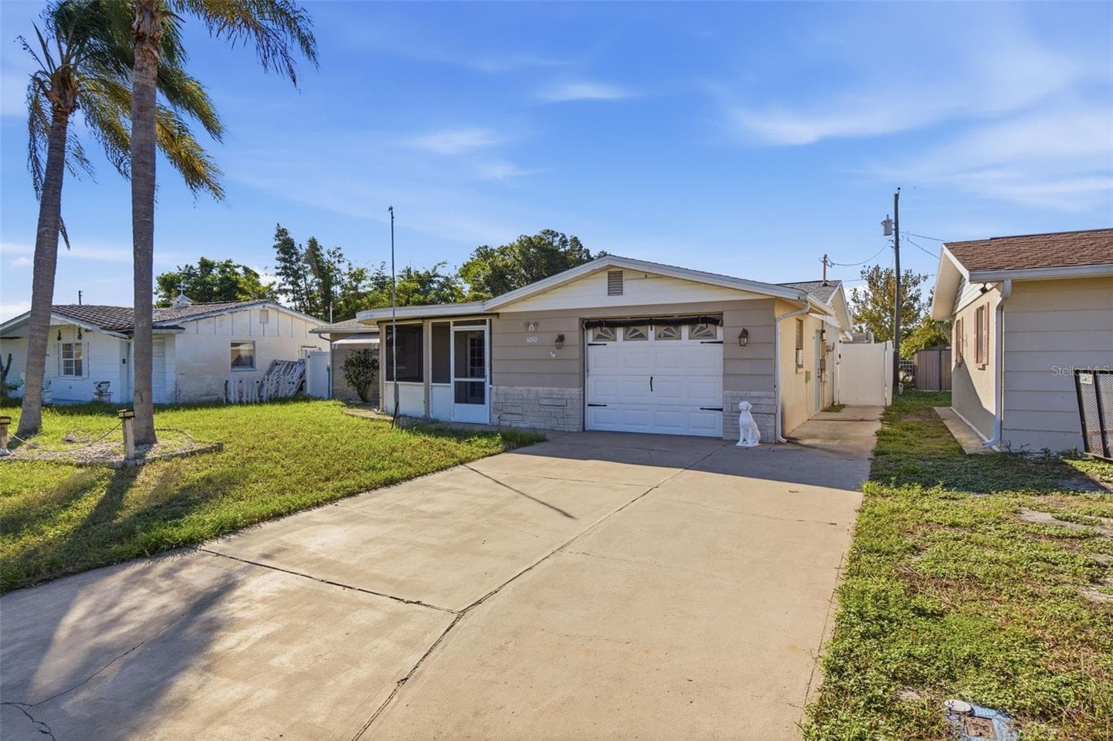 Single Family Residence at 4030 CLUSTER DR, HOLIDAY, photo 4 of 45