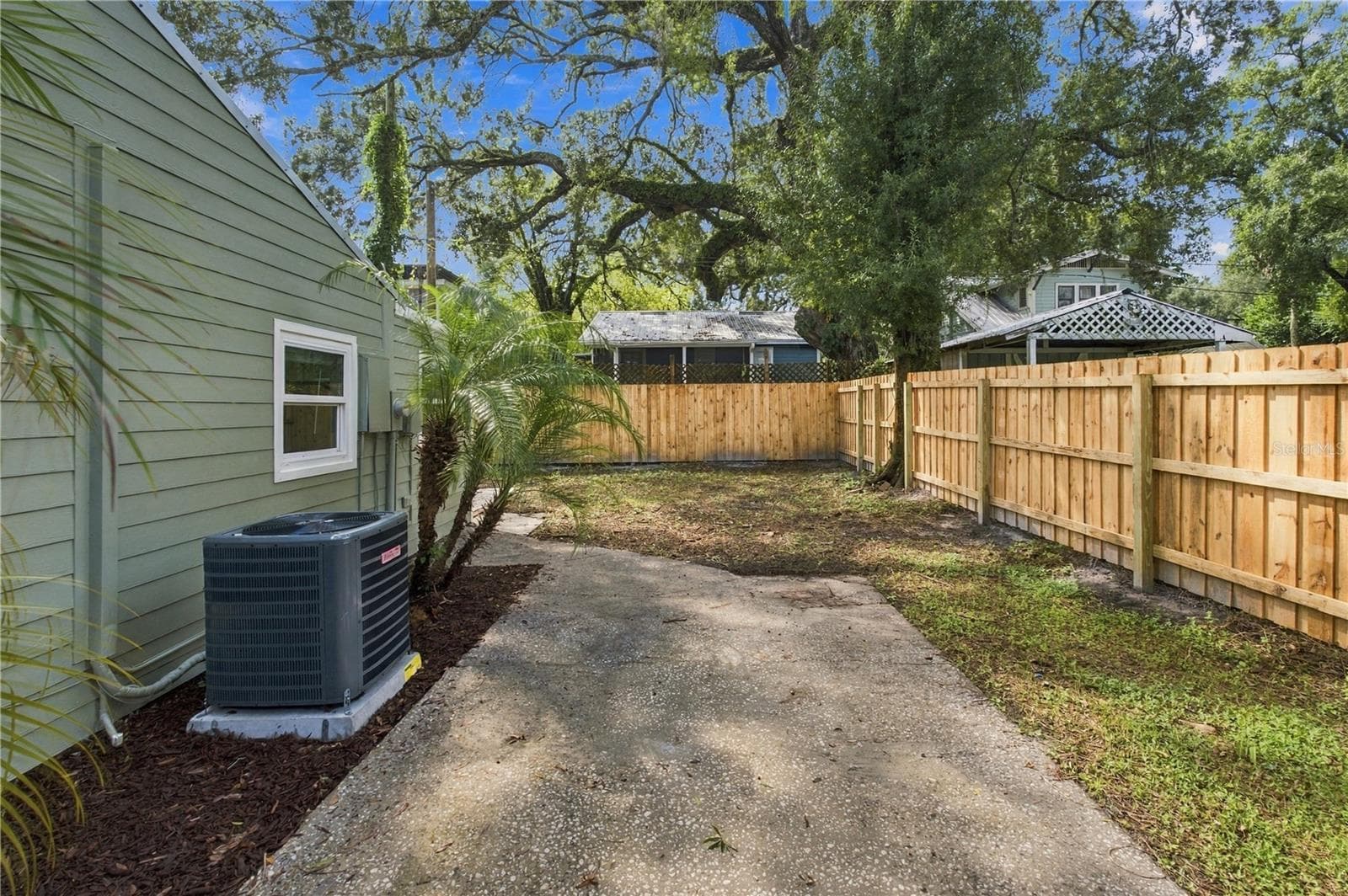 Single Family Residence at 39 HAMILTON HEATH DR, TAMPA, photo 26 of 32