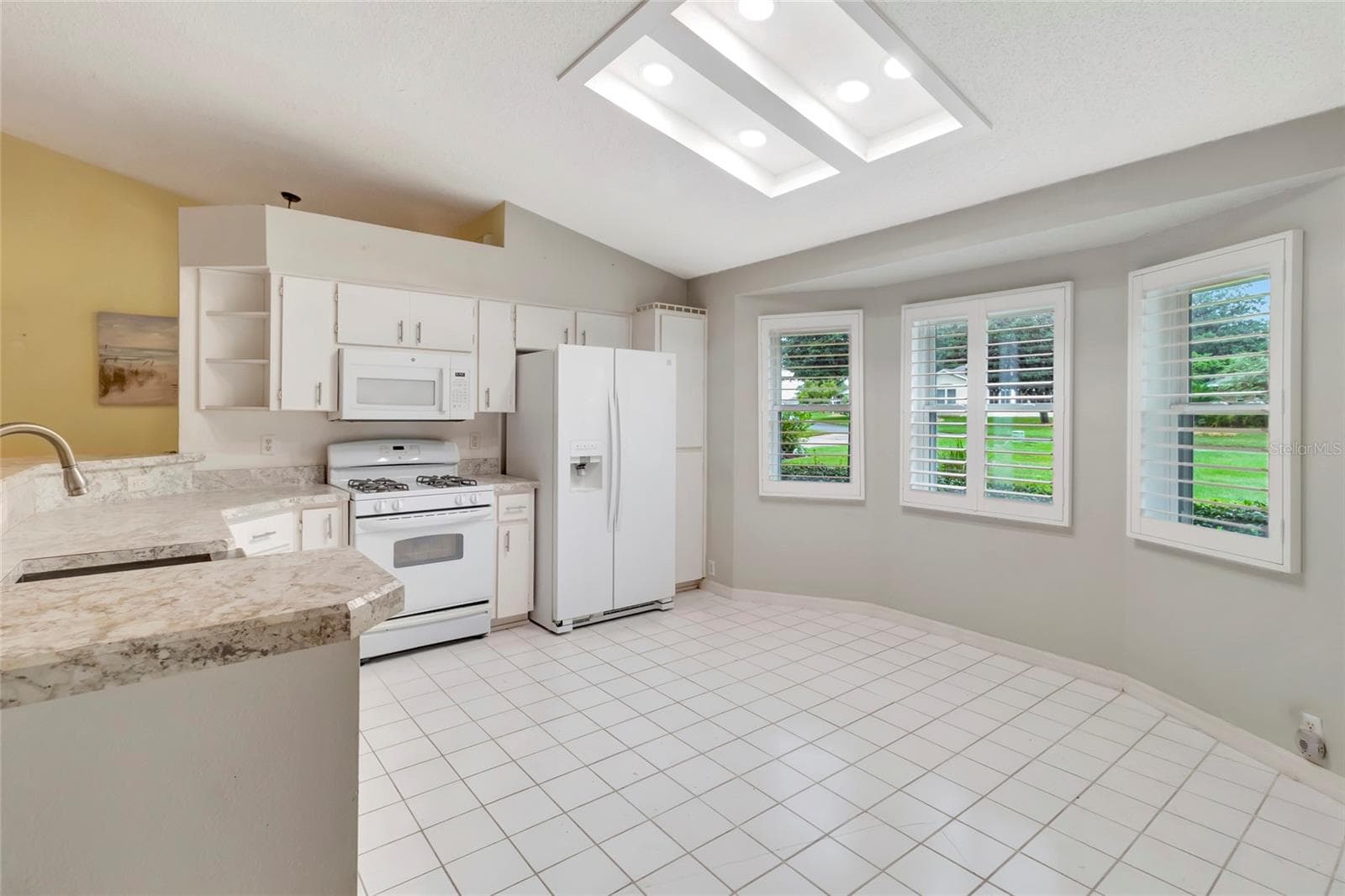 Kitchen - 5124 LINKS LN, LEESBURG