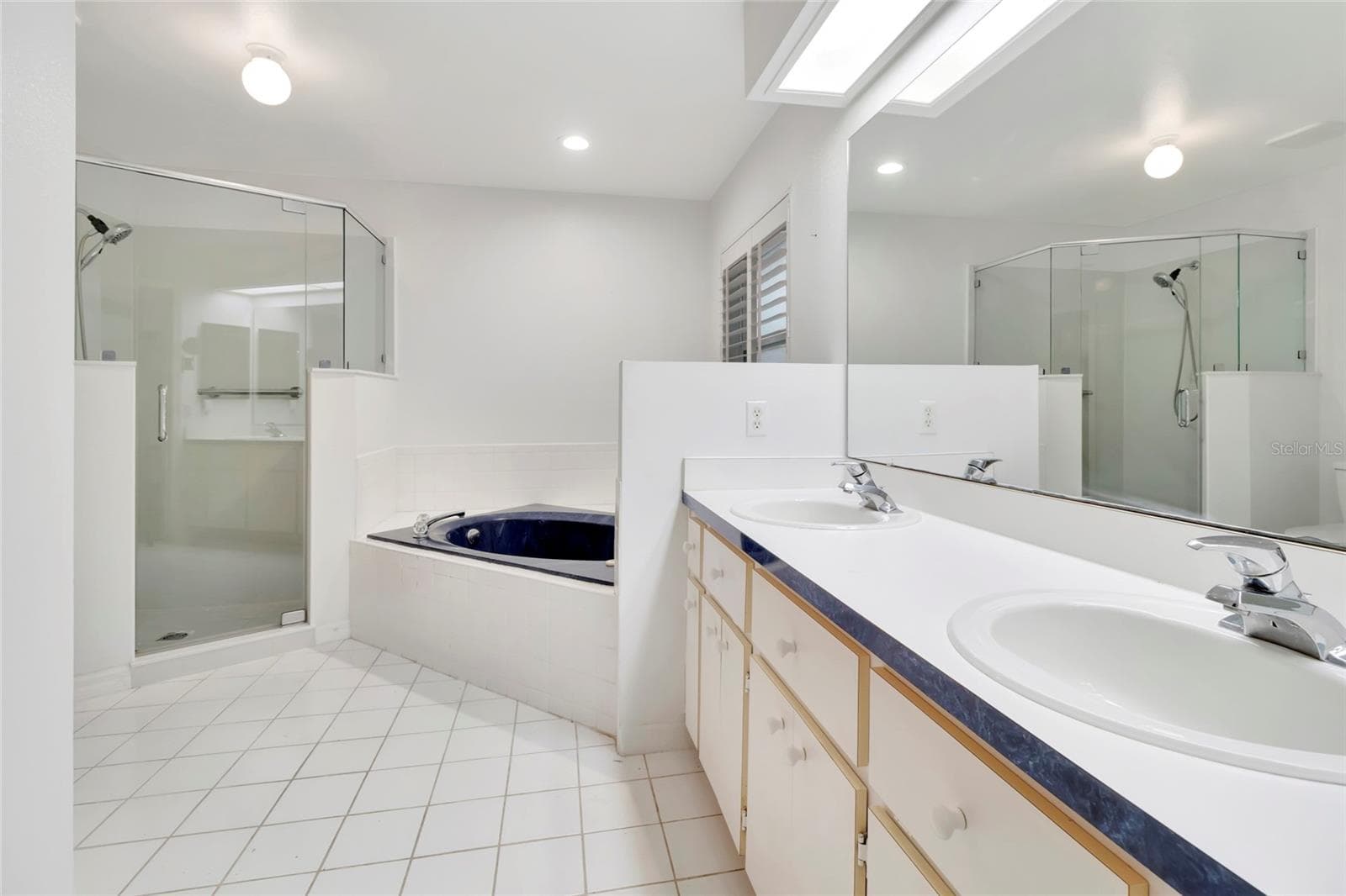 Primary Bathroom - 5124 LINKS LN, LEESBURG