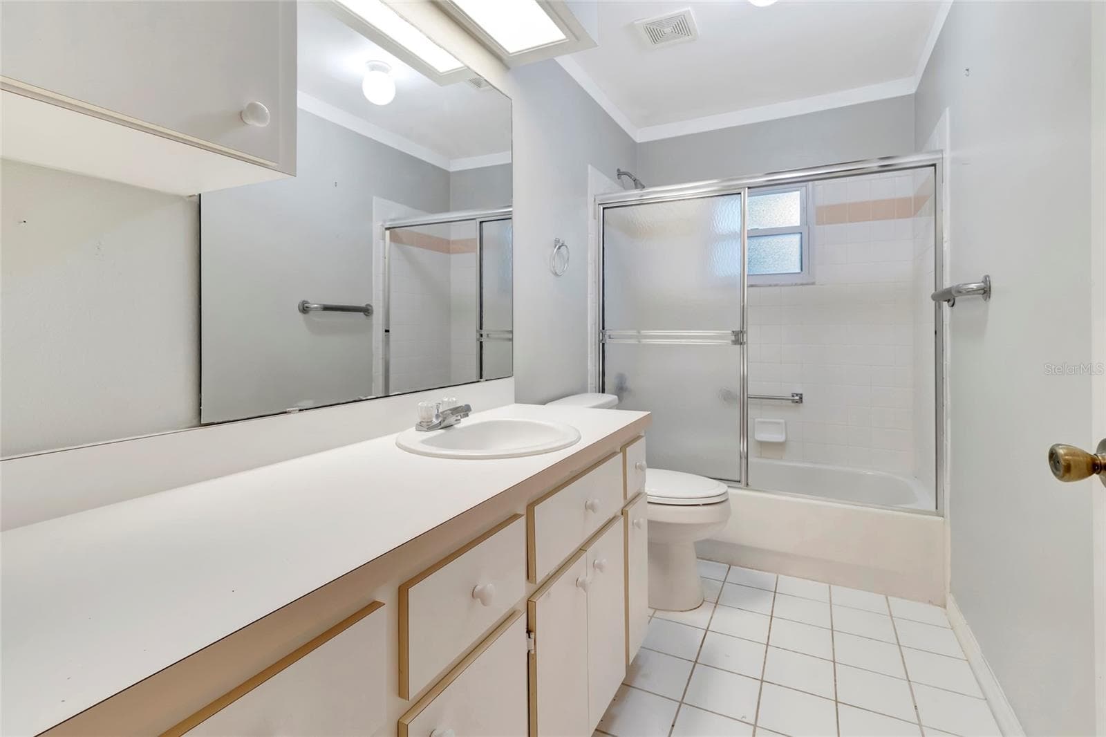 Second Bathroom - 5124 LINKS LN, LEESBURG