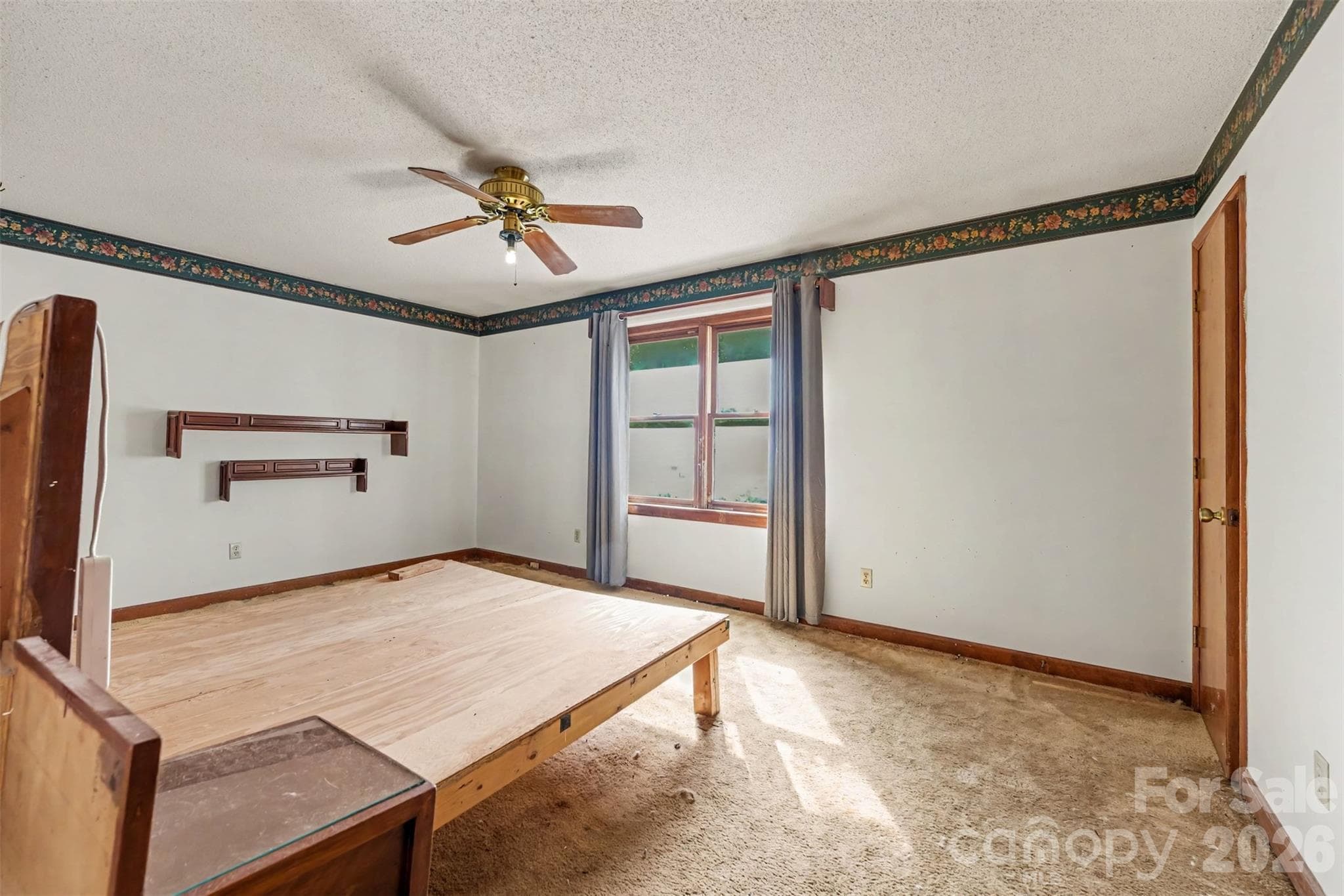 Single Family Residence at 7822 Deer Track Drive, Denver, photo 17 of 28