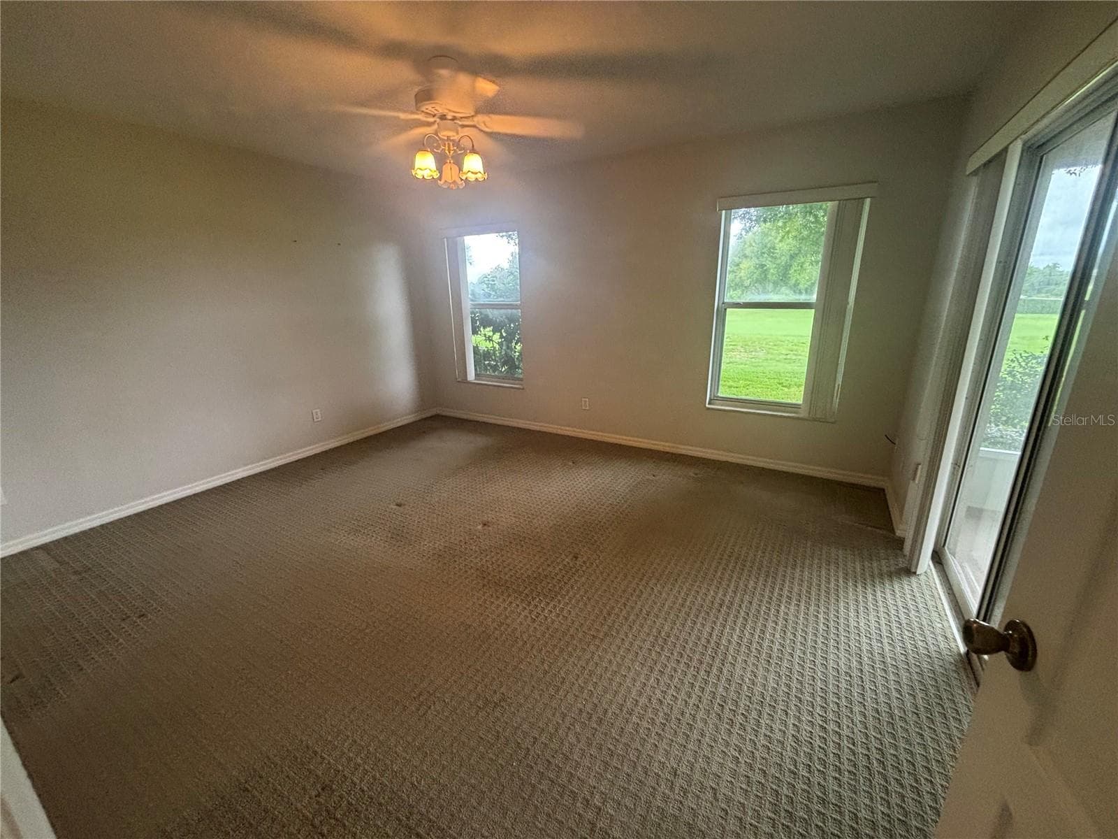 Single Family Residence at 8815 VILLAGE GREEN BLVD, CLERMONT, photo 14 of 25
