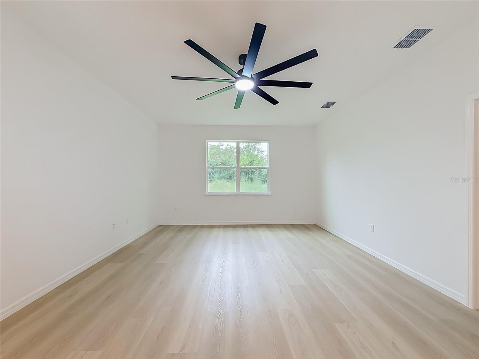 Single Family Residence at 106 FRUITWOOD AVE, EUSTIS, photo 15 of 54