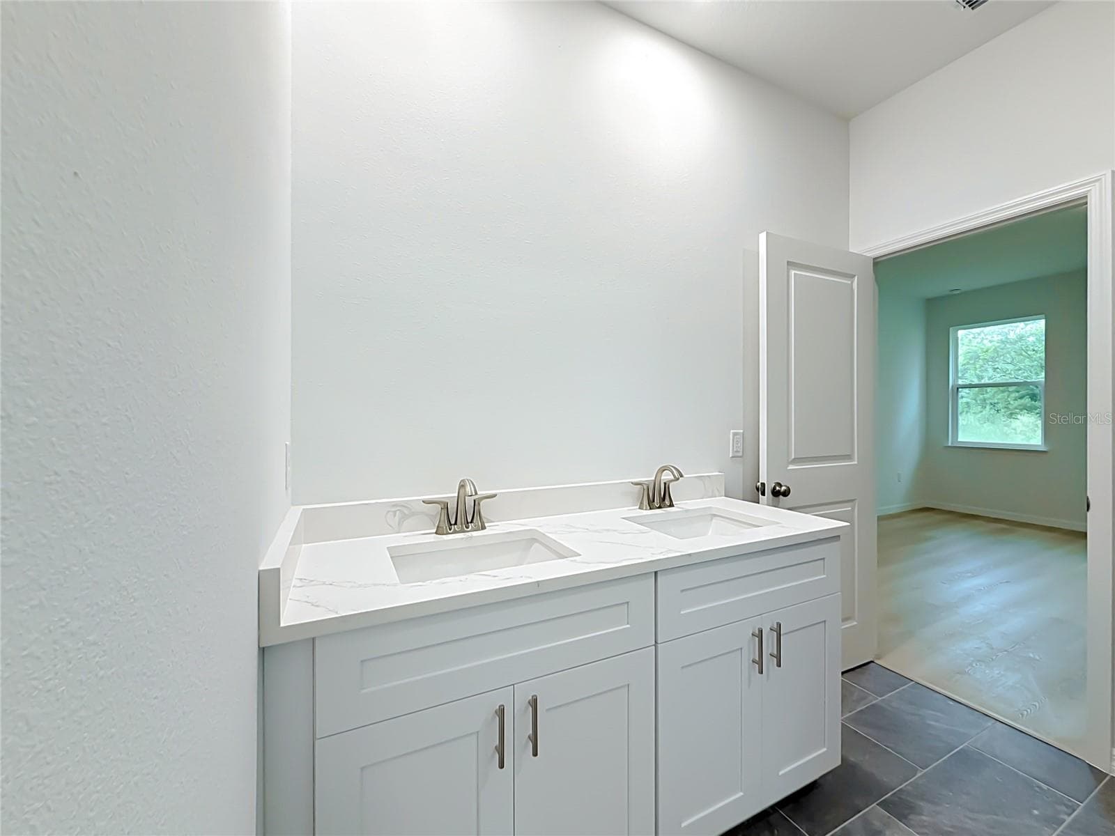 Single Family Residence at 106 FRUITWOOD AVE, EUSTIS, photo 32 of 54