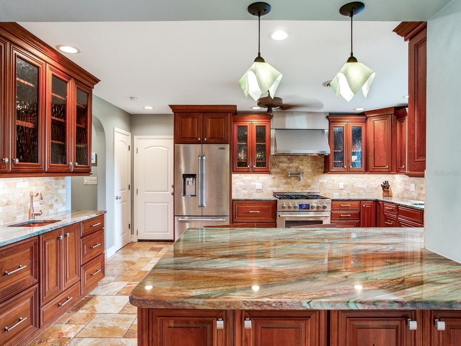 Single Family Residence at 6930 BOUGAINVILLA AVE S, ST PETERSBURG, photo 19 of 87