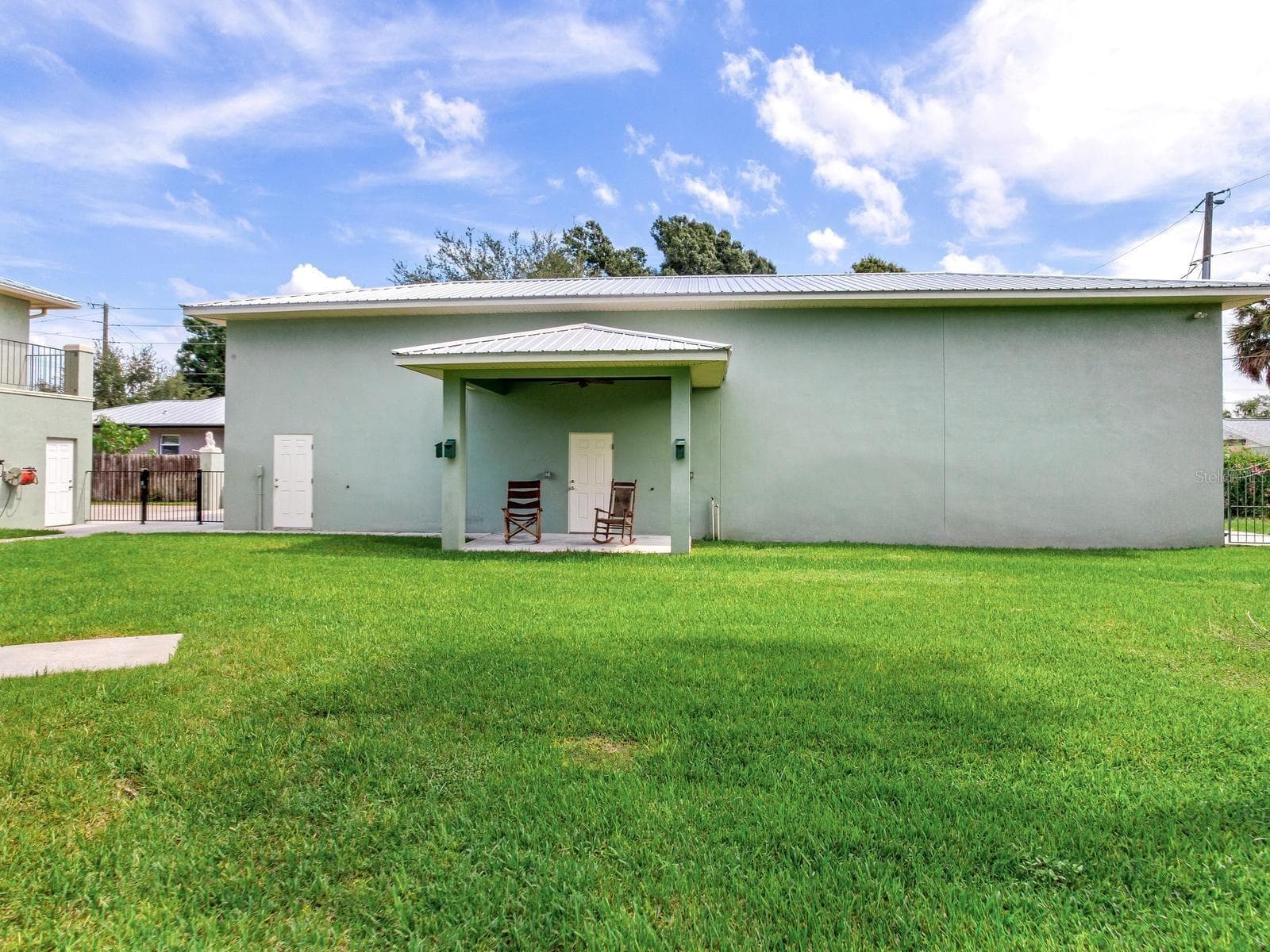 Single Family Residence at 6930 BOUGAINVILLA AVE S, ST PETERSBURG, photo 64 of 87
