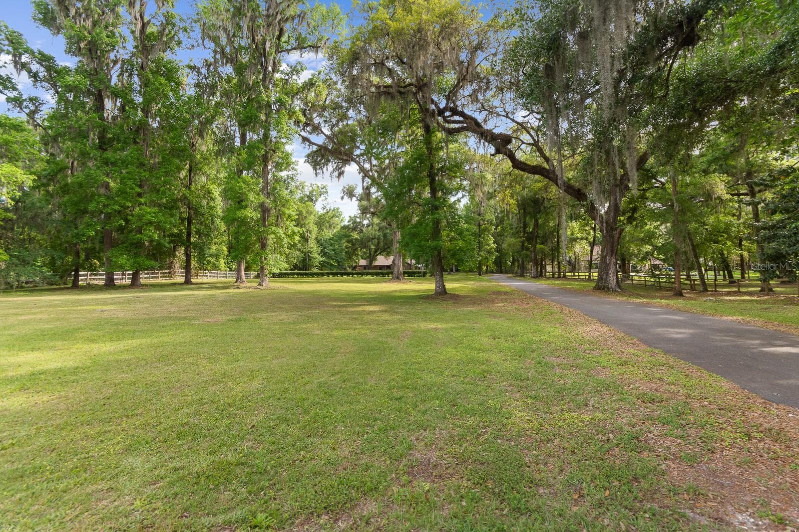 Single Family Residence at 8301 SW 24TH AVE, GAINESVILLE, photo 10 of 98