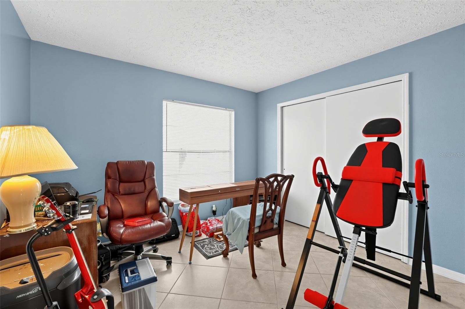 Single Family Residence at 1805 LAKEWIND DR, BRANDON, photo 15 of 32