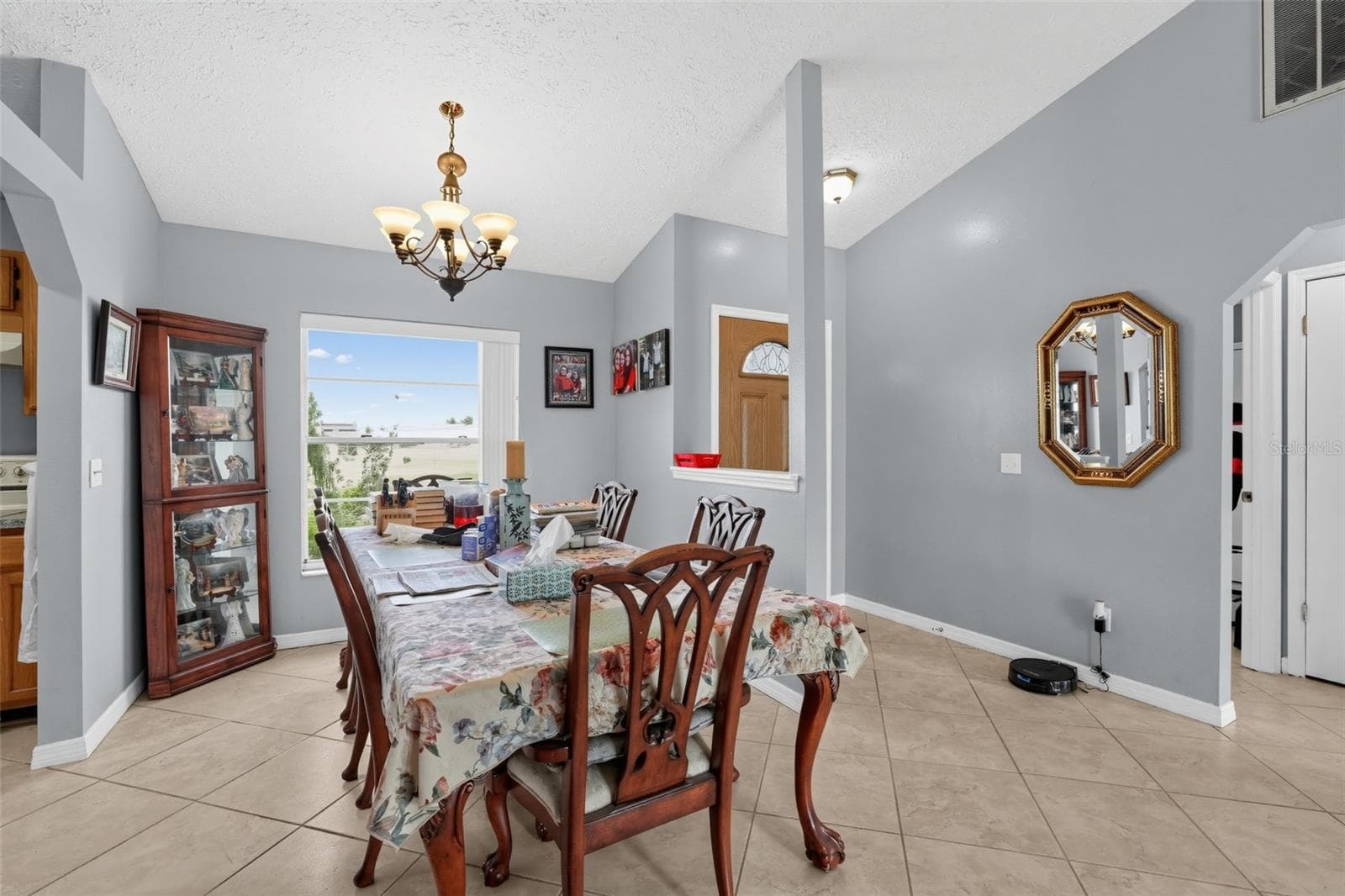 Single Family Residence at 1805 LAKEWIND DR, BRANDON, photo 20 of 32