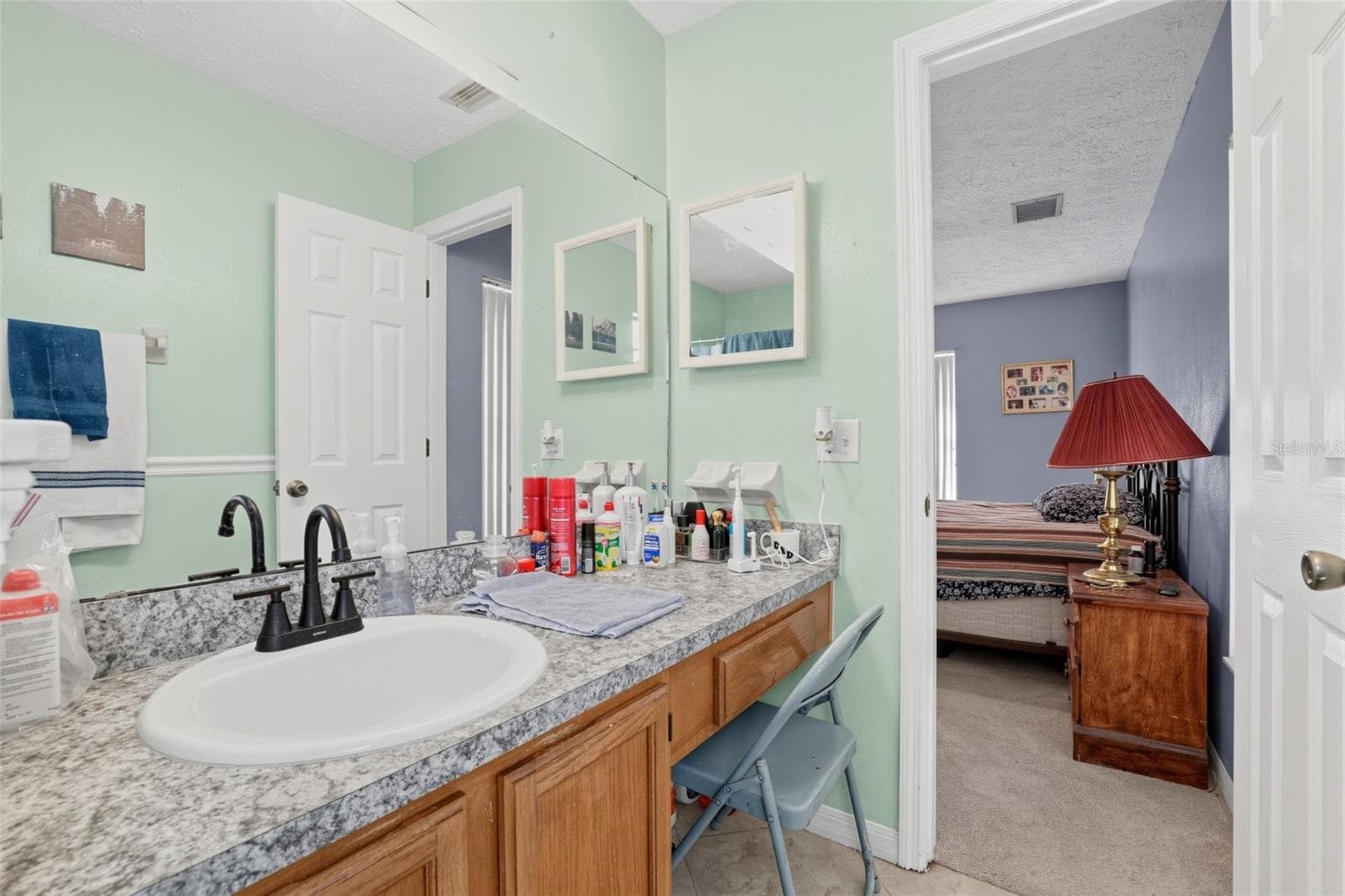 Single Family Residence at 1805 LAKEWIND DR, BRANDON, photo 27 of 32