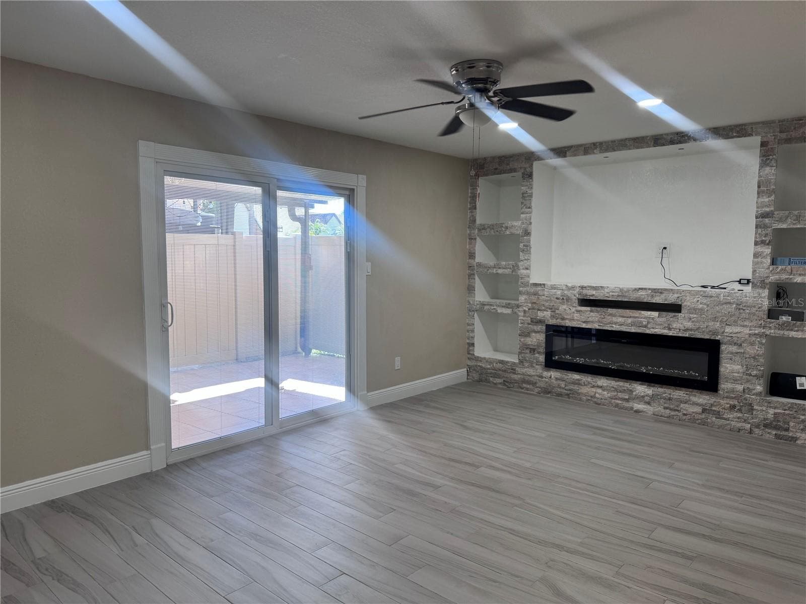 Townhouse at 3418 SUNRISE VILLAS CT N, TAMPA, photo 7 of 29