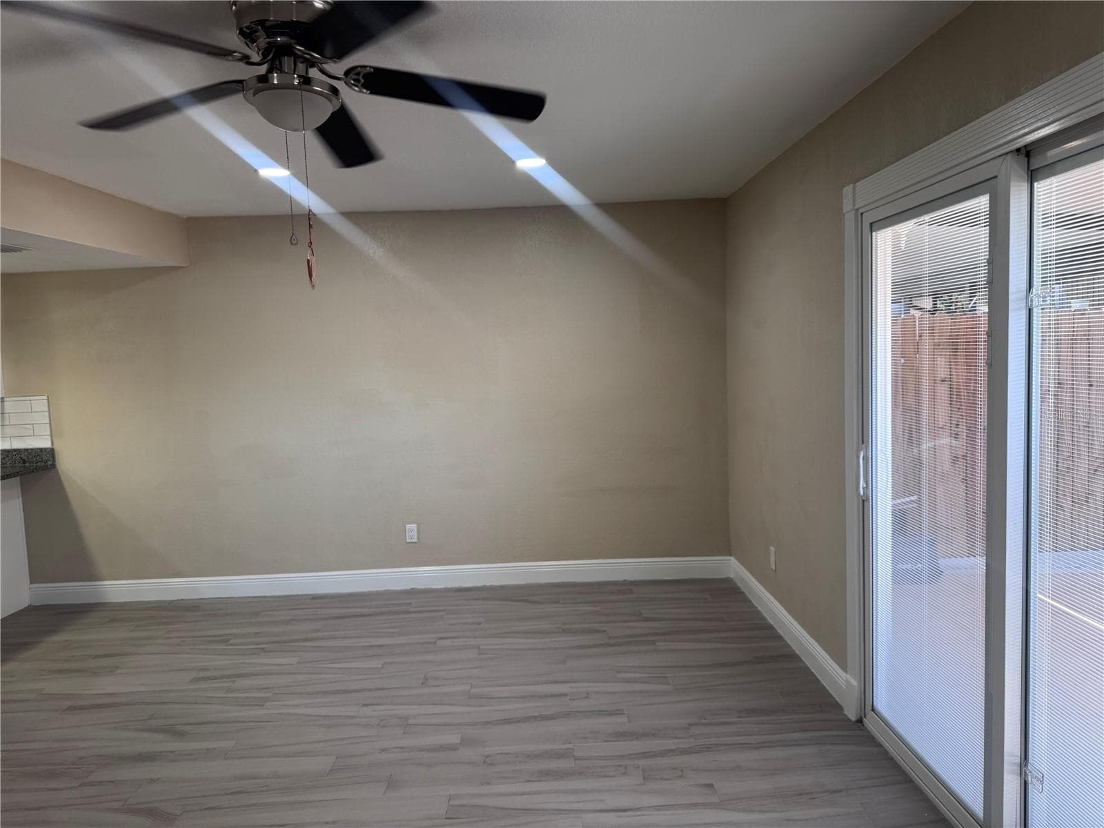 Townhouse at 3418 SUNRISE VILLAS CT N, TAMPA, photo 8 of 29